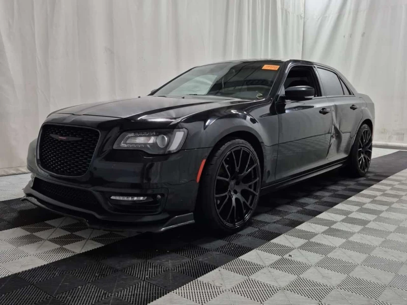 Chrysler 300c S * CARFAX * ПАНОРАМА * ПОДГРЕВИ* ПАМЕТ* 