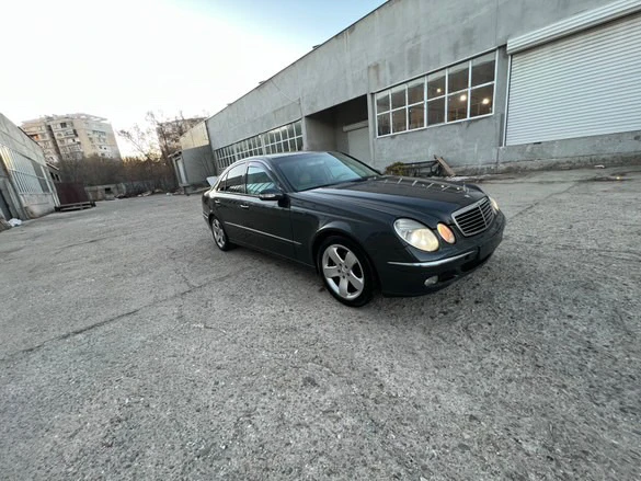 Mercedes-Benz E 270 E 270 CDI, снимка 3 - Автомобили и джипове - 56202943