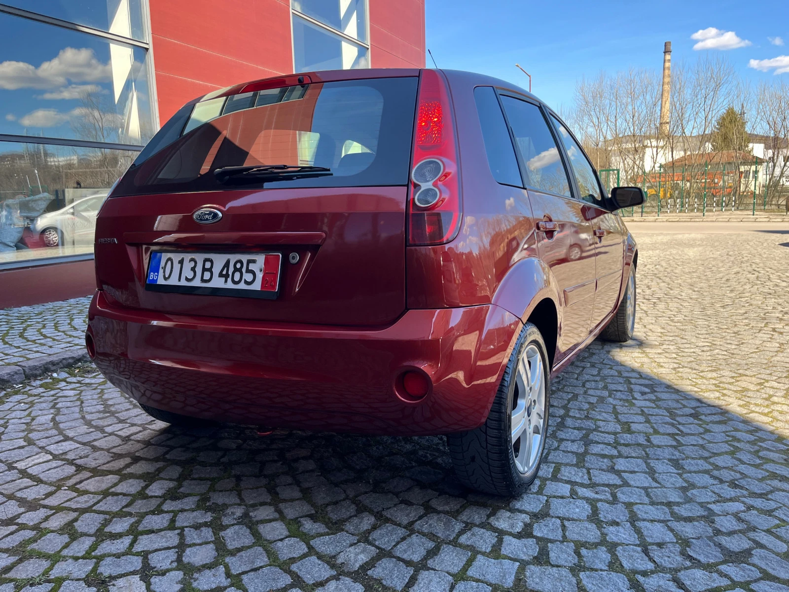 Ford Fiesta 1.4 Дизел  - изображение 4