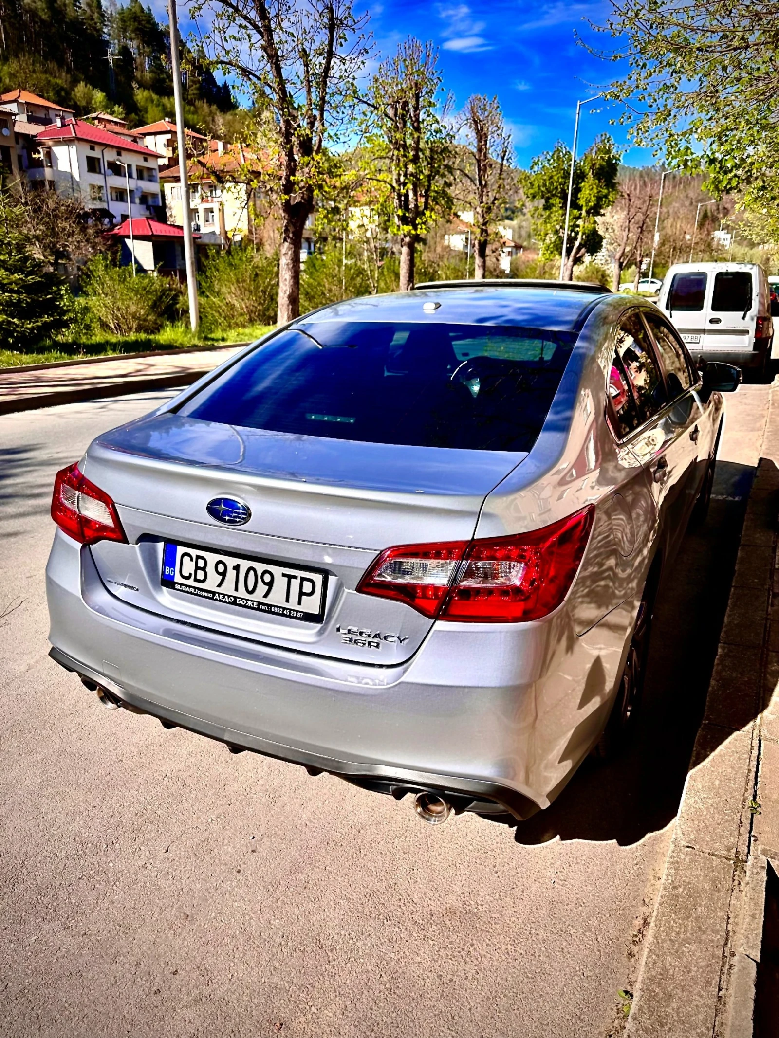 Subaru Legacy 3.6R* 256к.с* ГАЗ - изображение 3