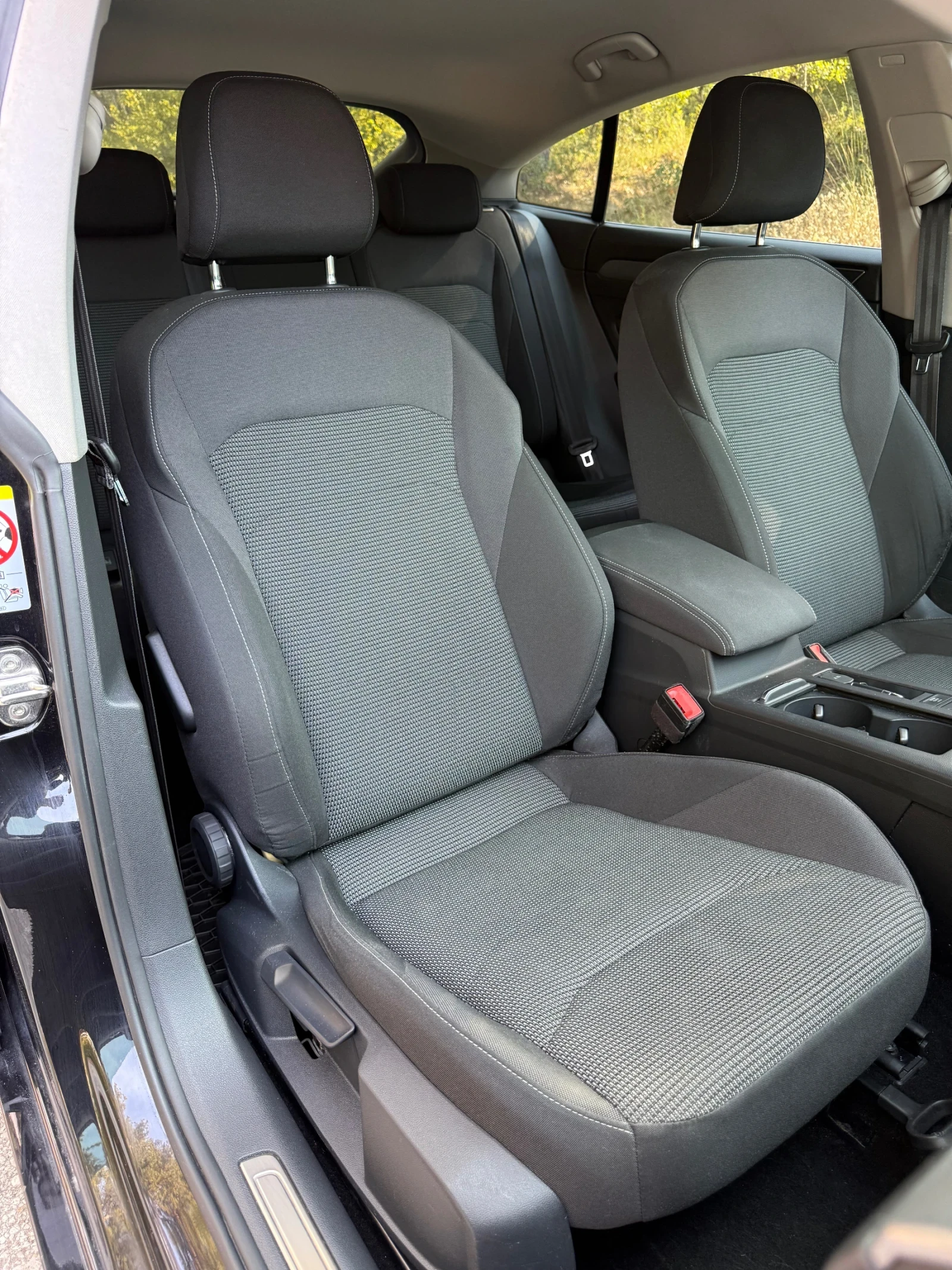 VW Arteon VW Arteon DSG 150 .. | Lane Assist | Digital Coc | Mobile.bg   14