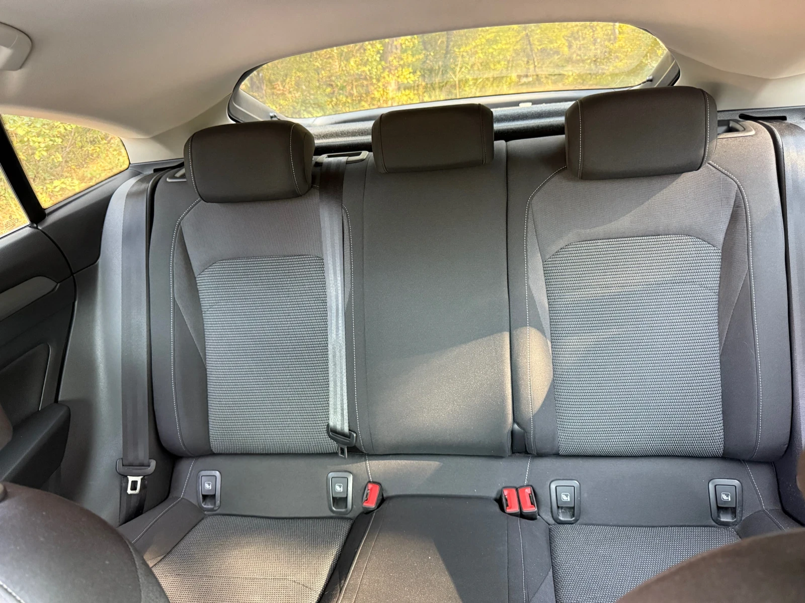 VW Arteon VW Arteon DSG 150 .. | Lane Assist | Digital Coc | Mobile.bg   17