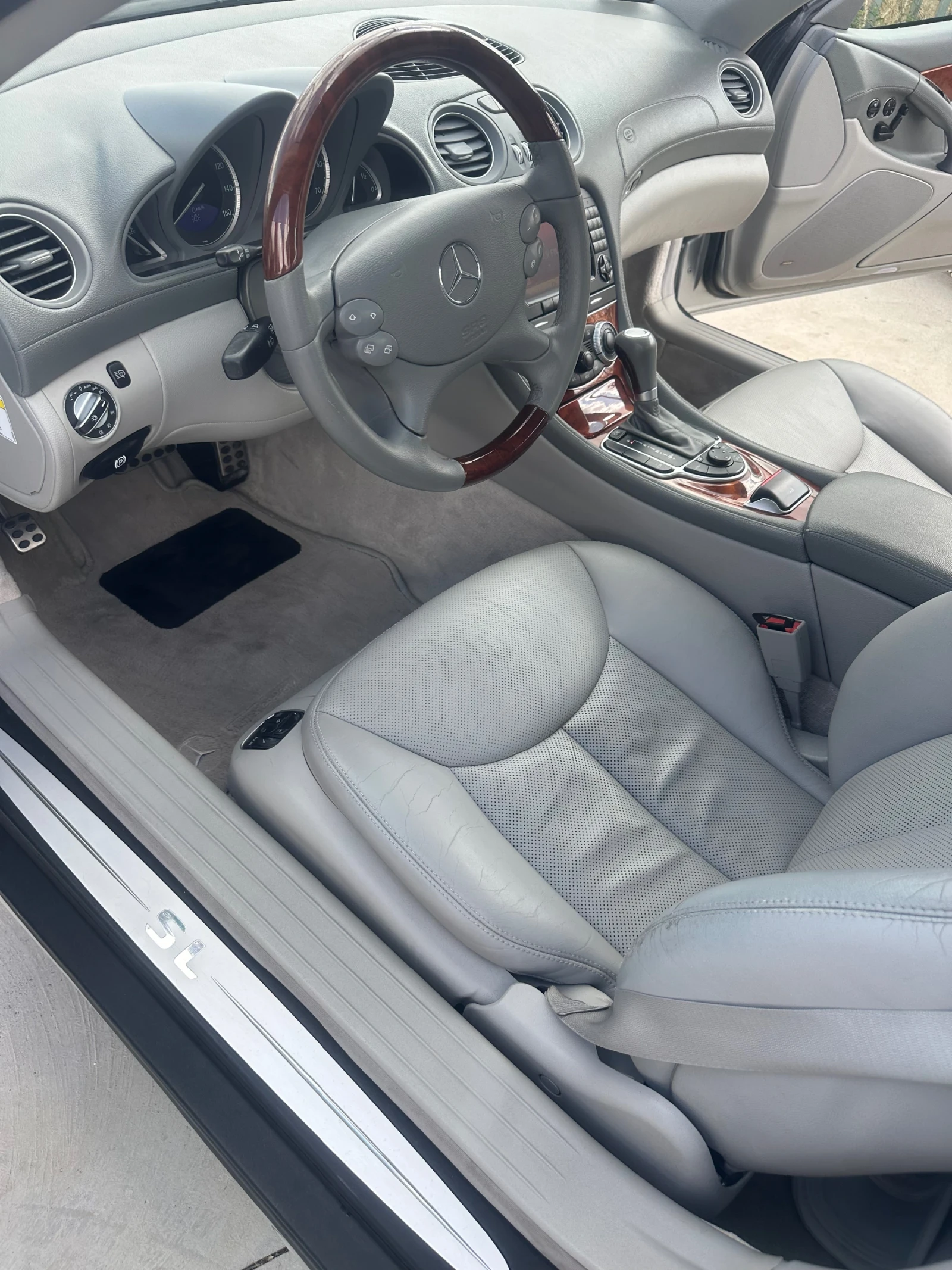 Mercedes-Benz SL 500  - изображение 7