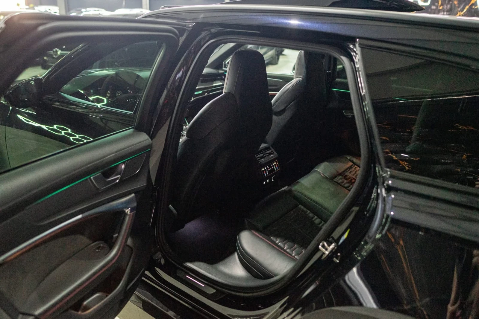 Audi Rs6 BLACK LINE FULL CARBON CERAMIC   100% | Mobile.bg   15