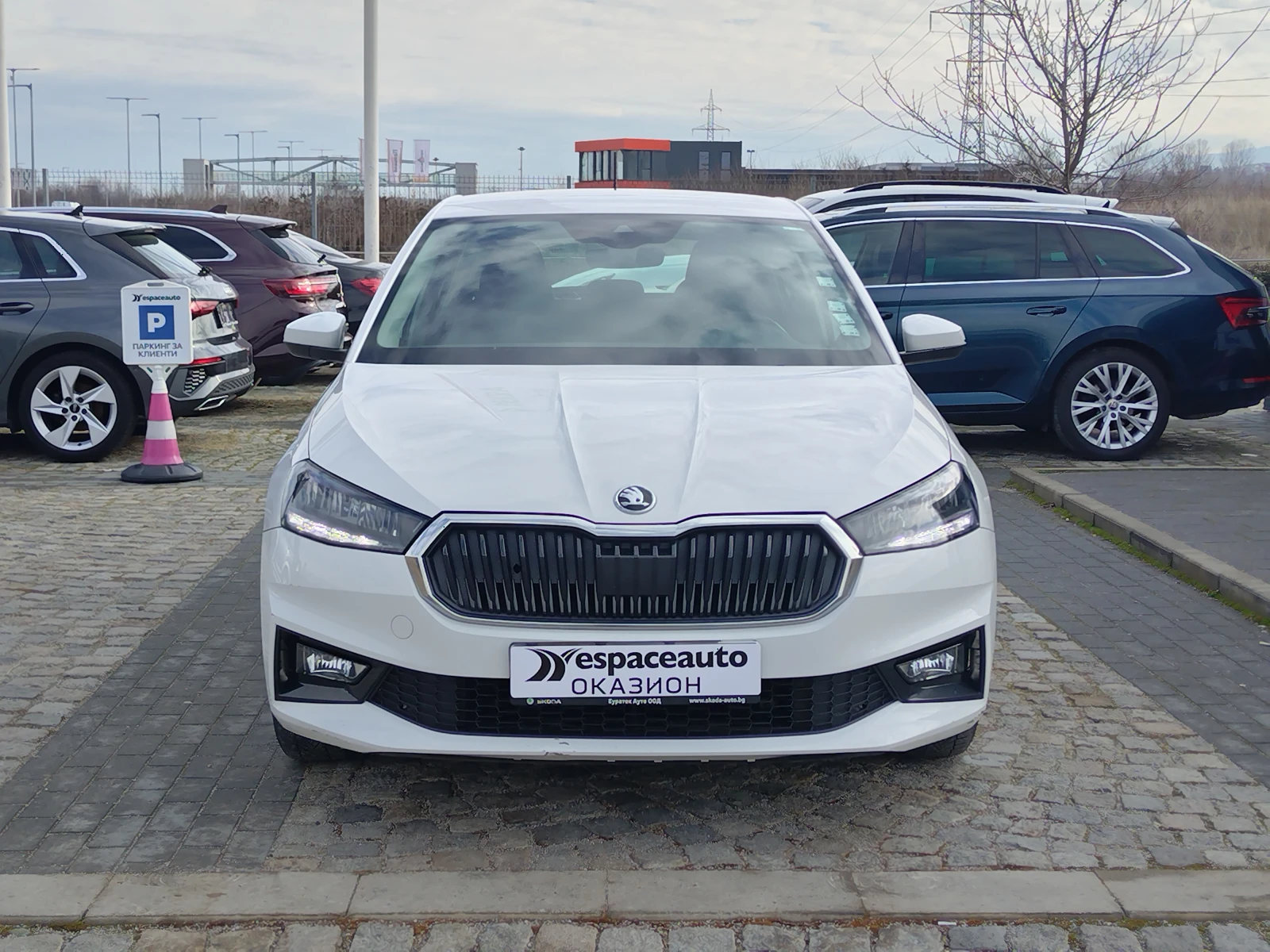 Skoda Fabia AMBITION/1, 0 MPI 65 к.с. Газ/Бензин - изображение 2