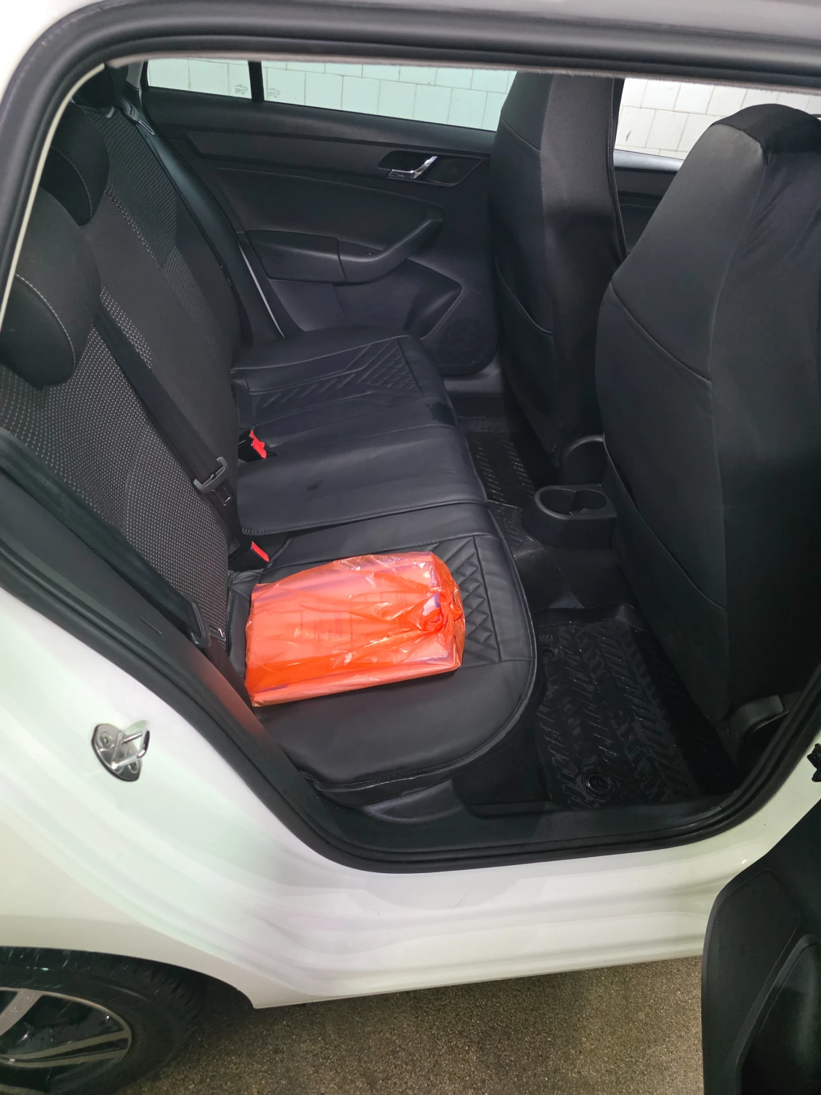 Skoda Rapid 1.2 TSI | Mobile.bg � ����������� 11