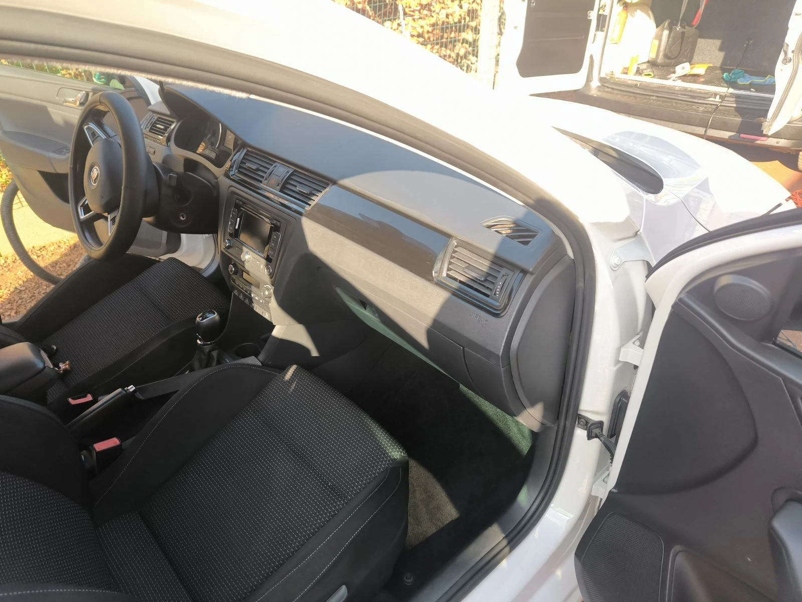 Skoda Rapid 1.2 TSI | Mobile.bg � ����������� 15