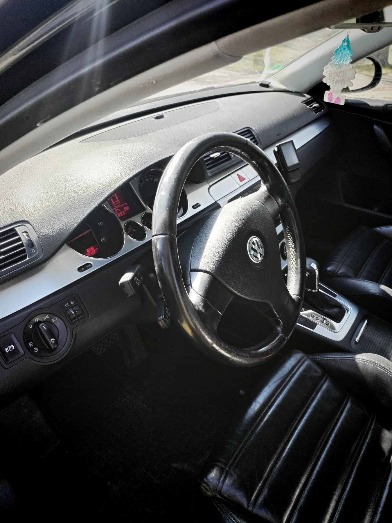 VW Passat, снимка 10 - Автомобили и джипове - 53770646