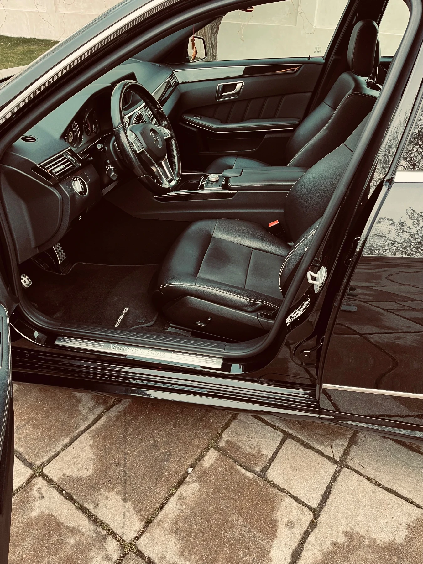 Mercedes-Benz E 350 AMG Line Avantgarde, снимка 8 - Автомобили и джипове - 53963232