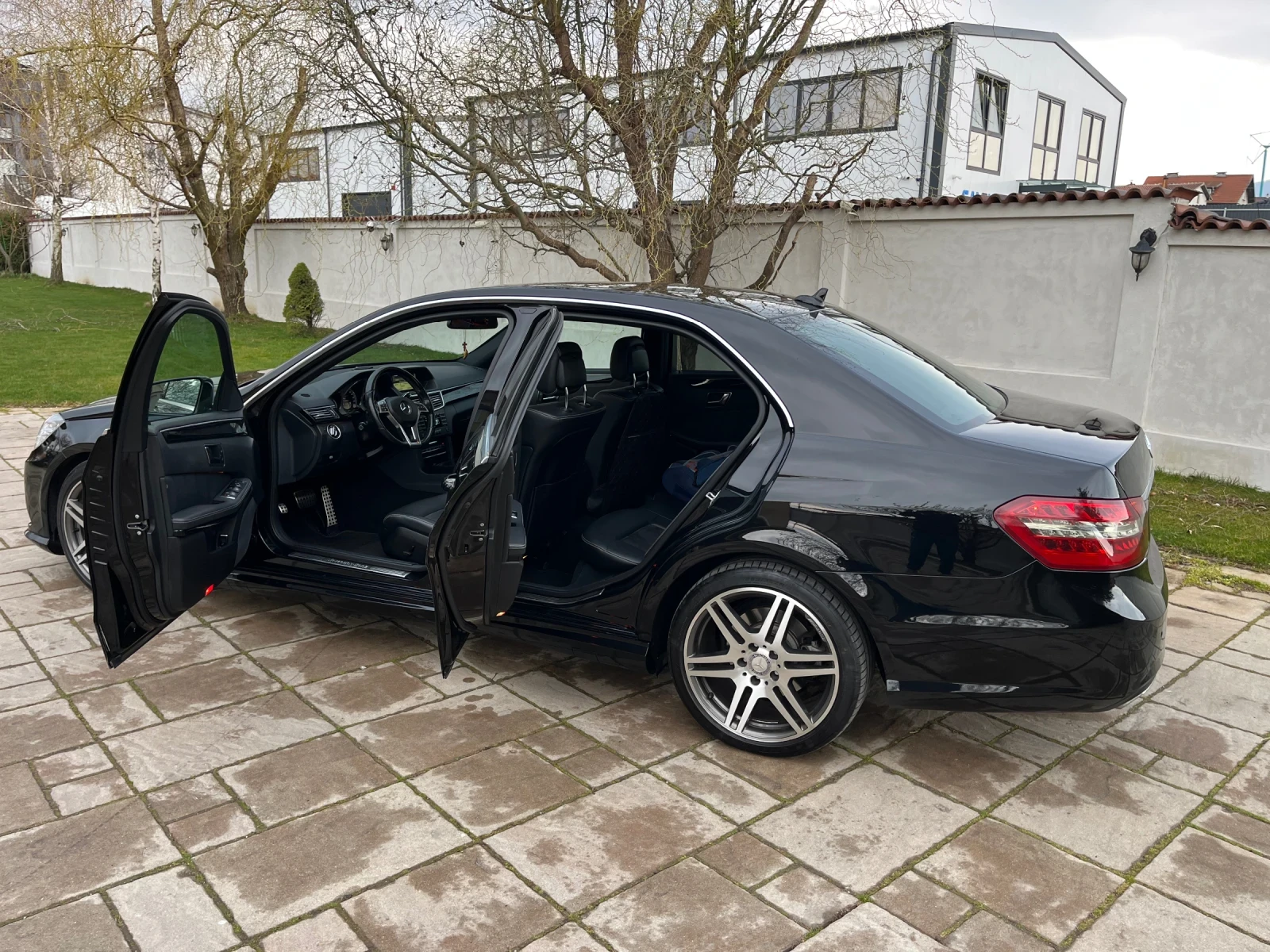 Mercedes-Benz E 350, снимка 4 - Автомобили и джипове - 53963232