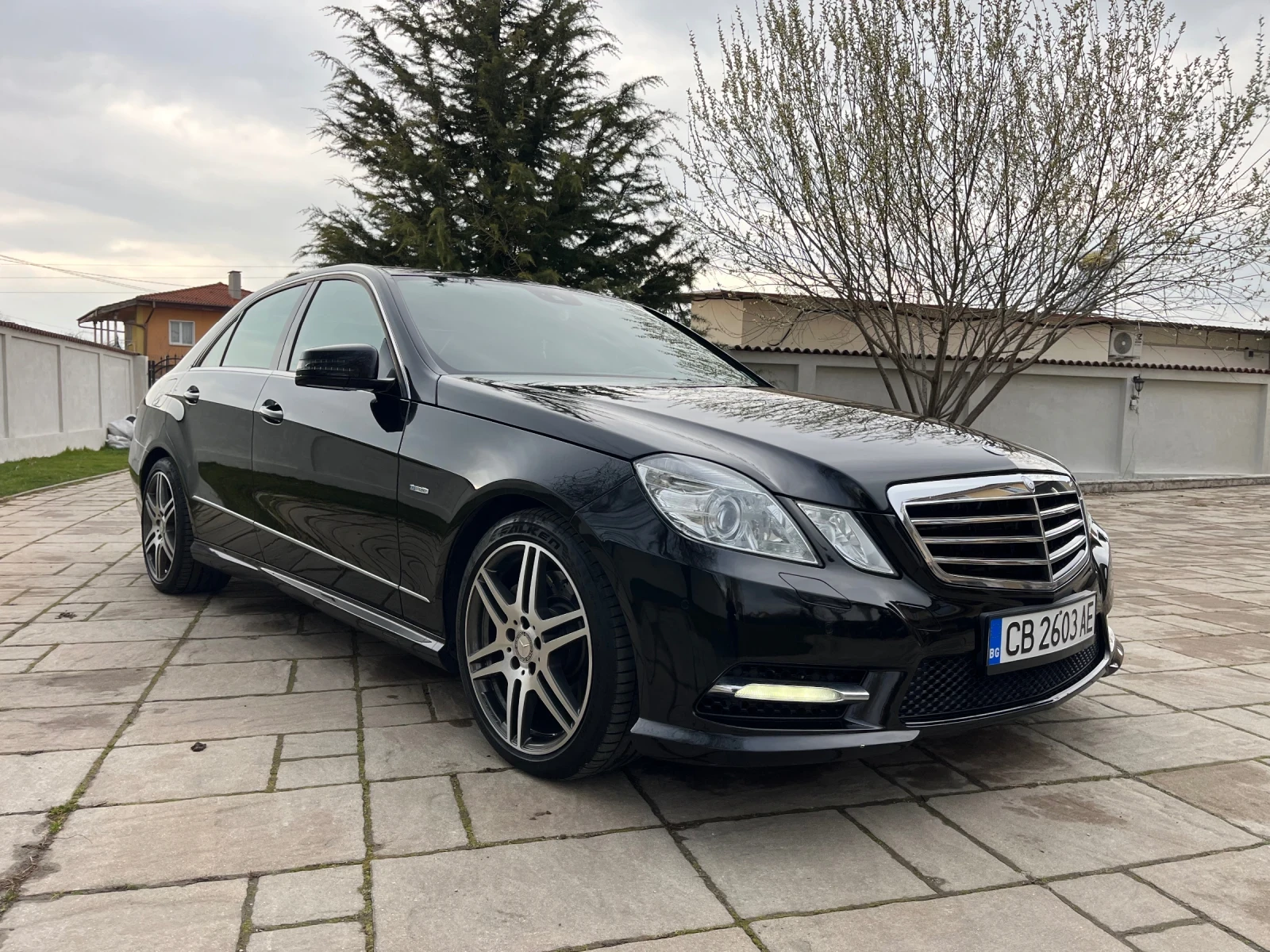 Mercedes-Benz E 350, снимка 2 - Автомобили и джипове - 53963232