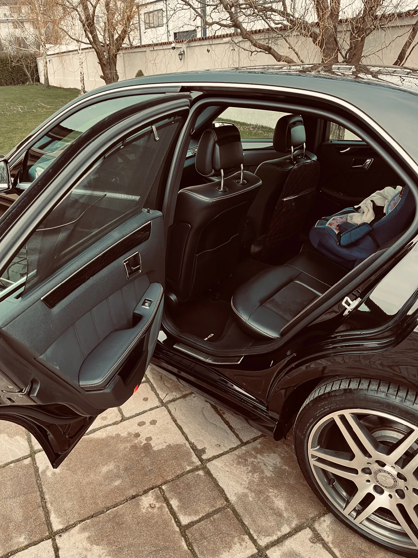 Mercedes-Benz E 350 AMG Line Avantgarde, снимка 9 - Автомобили и джипове - 53963232