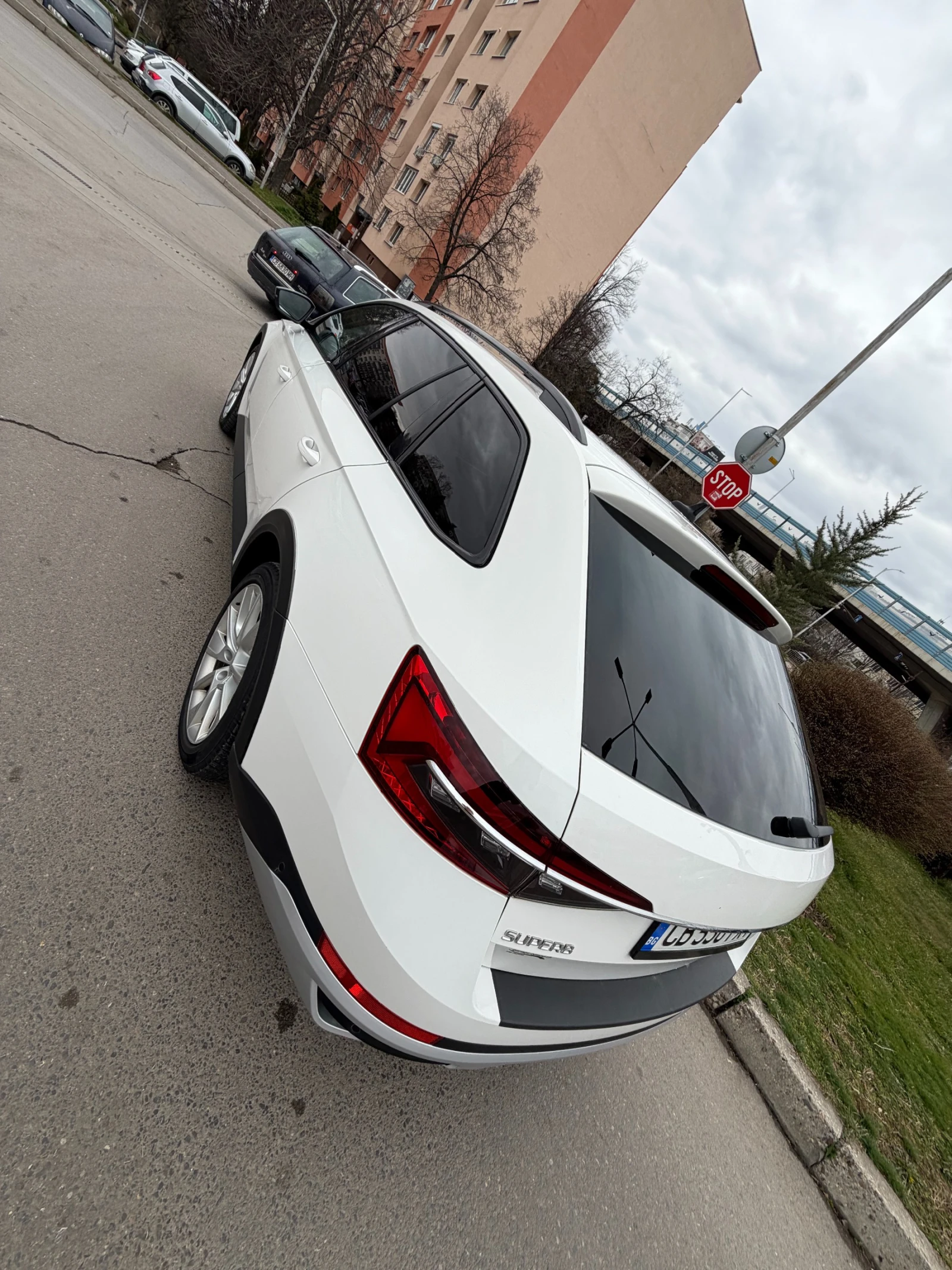 Skoda Superb SCOUT 2.0 TSI 4x4 | Mobile.bg � ����������� 12