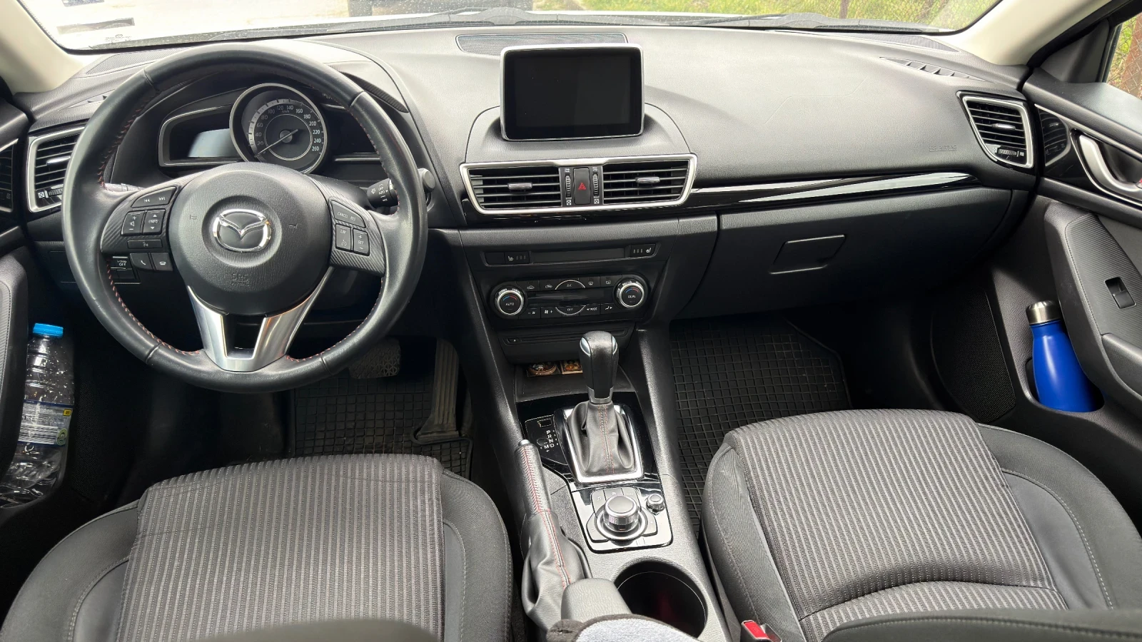 Mazda 3, снимка 5 - Автомобили и джипове - 54162422