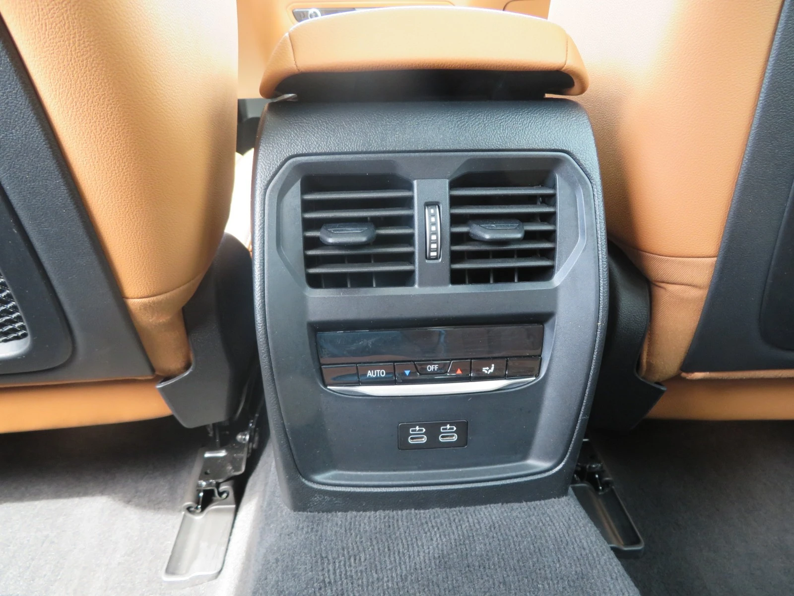 BMW i4 M50* Gran Coupe* AWD* АвтоКредит* (ЦЕНА ДО БГ), снимка 11 - Автомобили и джипове - 54173627