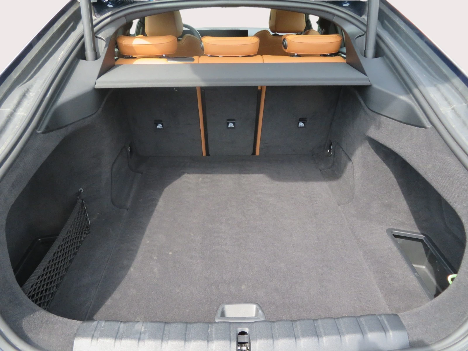 BMW i4 M50* Gran Coupe* AWD* АвтоКредит* (ЦЕНА ДО БГ), снимка 5 - Автомобили и джипове - 54173627