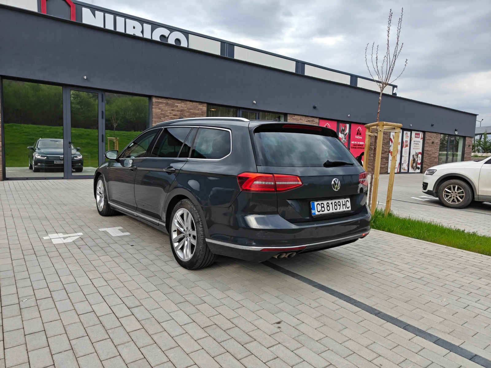 VW Passat B8 2.0TDI 190кс. Highline, снимка 4 - Автомобили и джипове - 54258275