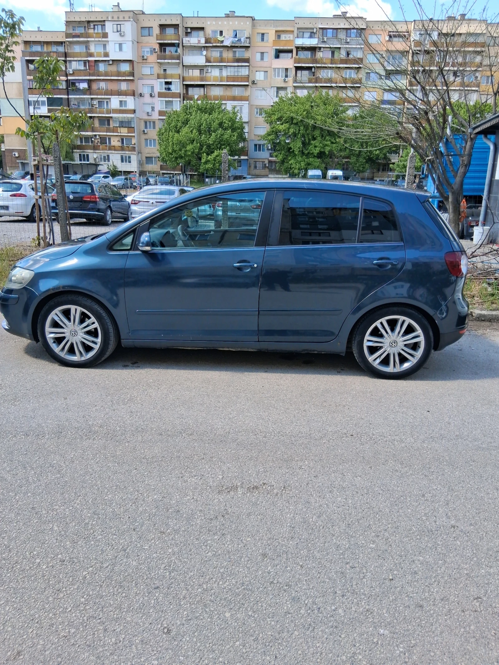 VW Golf Plus 1.9, снимка 4 - Автомобили и джипове - 54409393