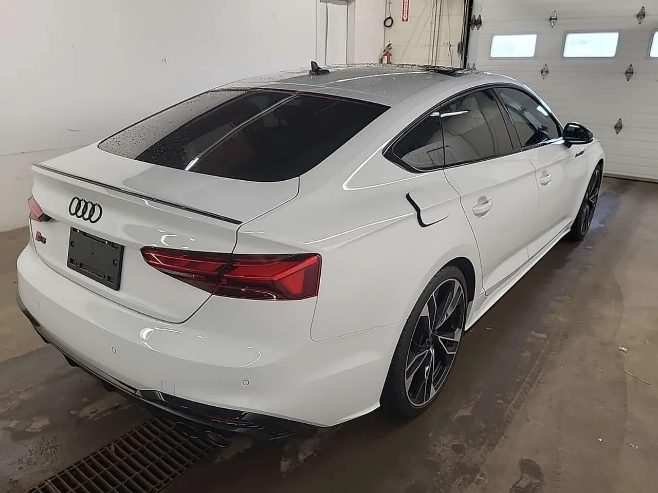 Audi S5 PROGRESSIV| МАСАЖИ| 360| PANO| 2 КЛЮЧА, снимка 3 - Автомобили и джипове - 54466658