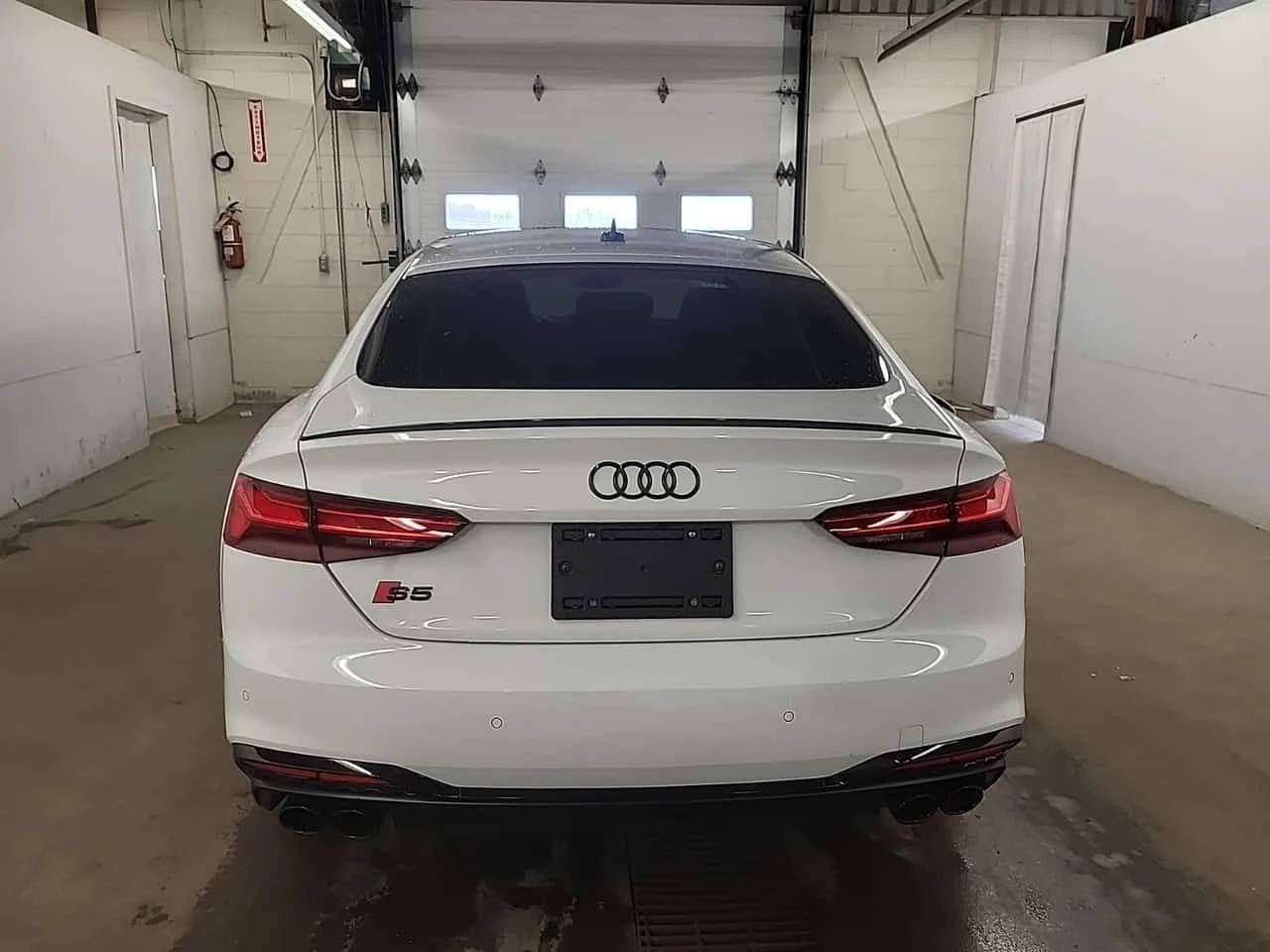Audi S5 PROGRESSIV| МАСАЖИ| 360| PANO| 2 КЛЮЧА, снимка 5 - Автомобили и джипове - 54466658