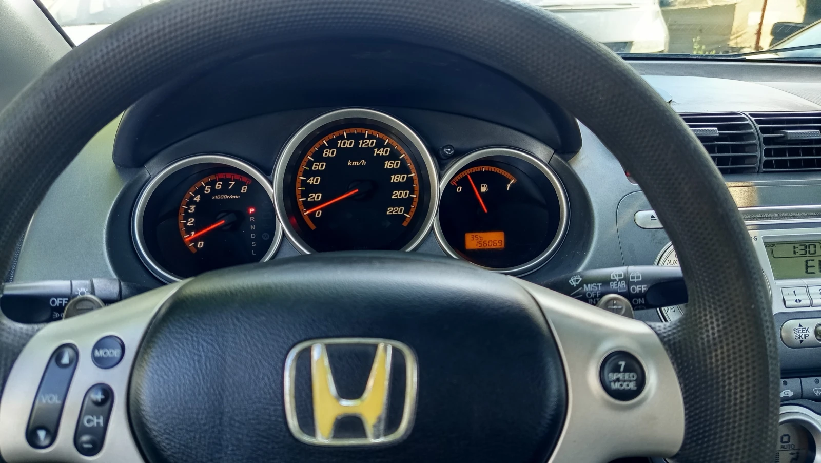 Honda Jazz 1.4i AVTOMAT FACELIFT , снимка 12 - Автомобили и джипове - 55037733