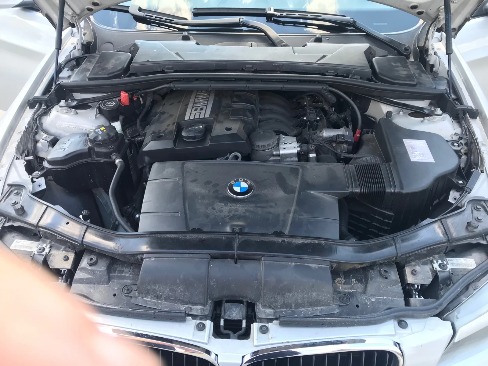 BMW 320, снимка 9 - Автомобили и джипове - 55319683