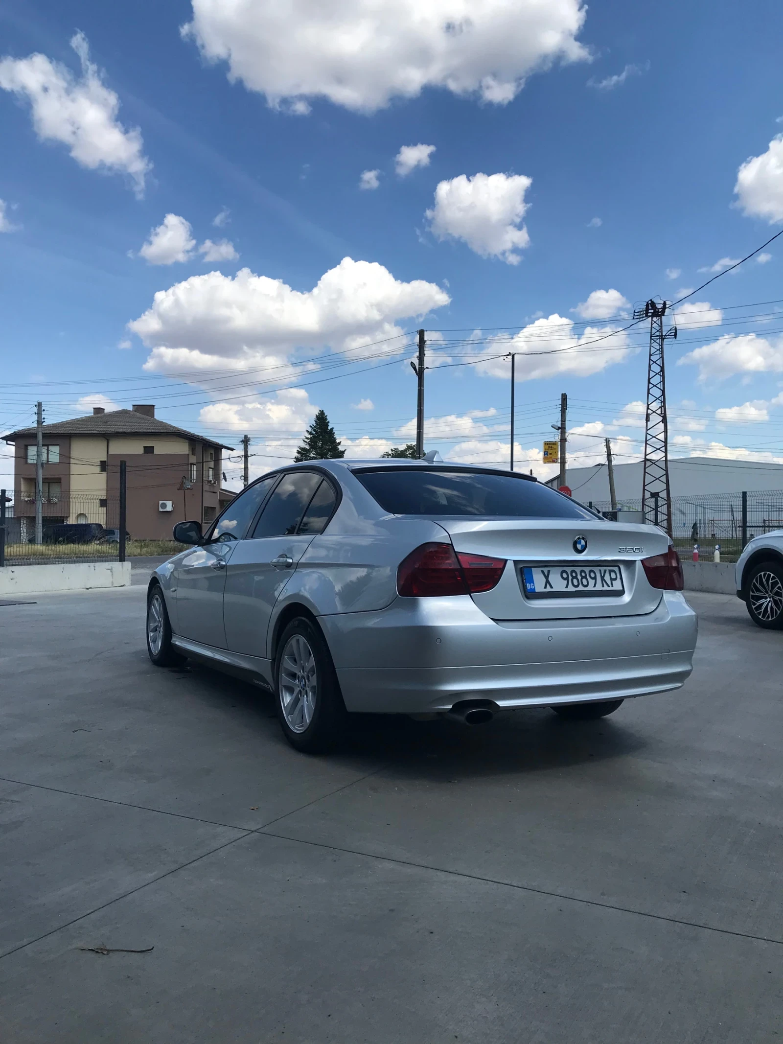 BMW 320, снимка 3 - Автомобили и джипове - 55319683