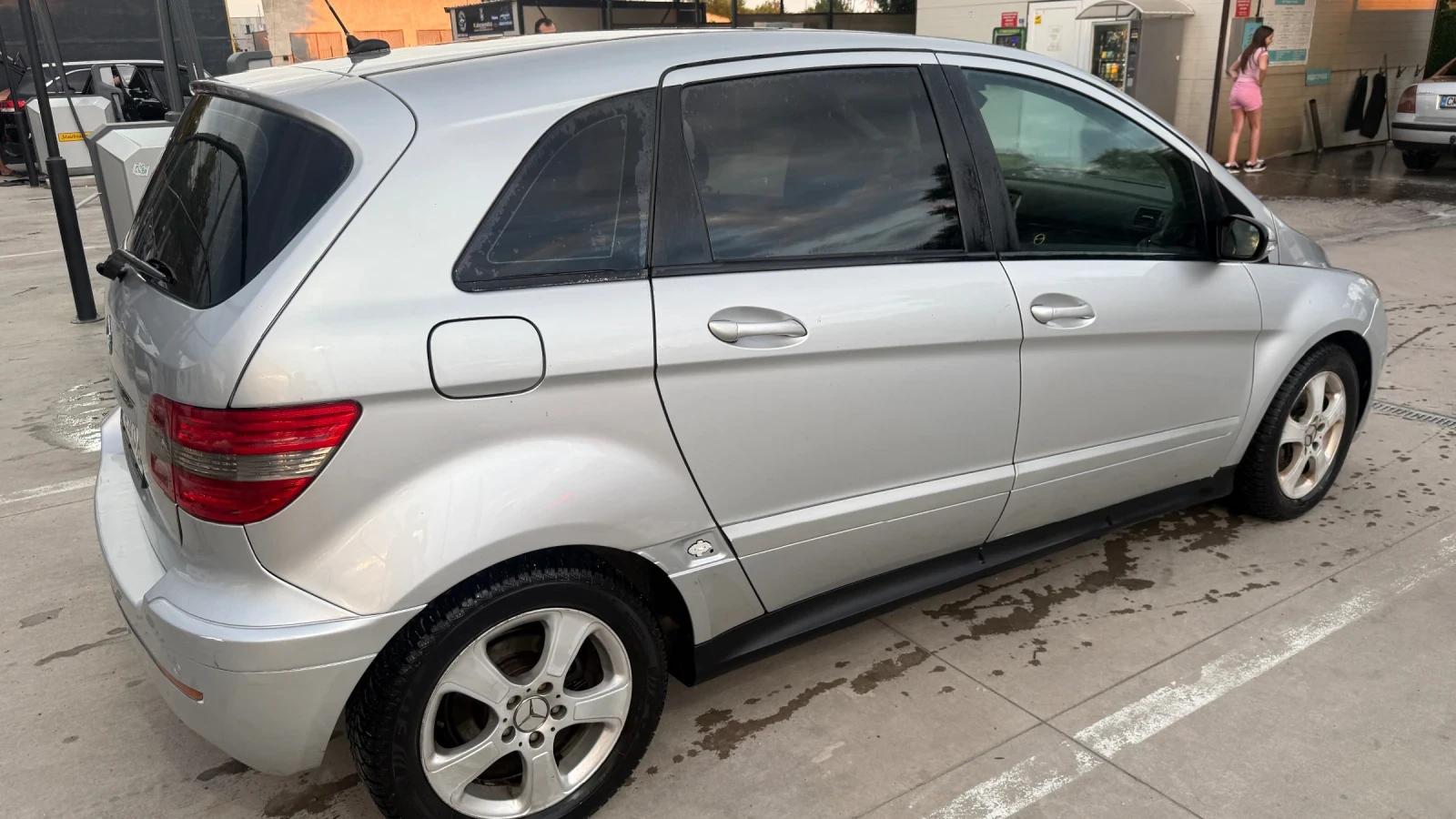 Mercedes-Benz B 180, снимка 4 - Автомобили и джипове - 55334004