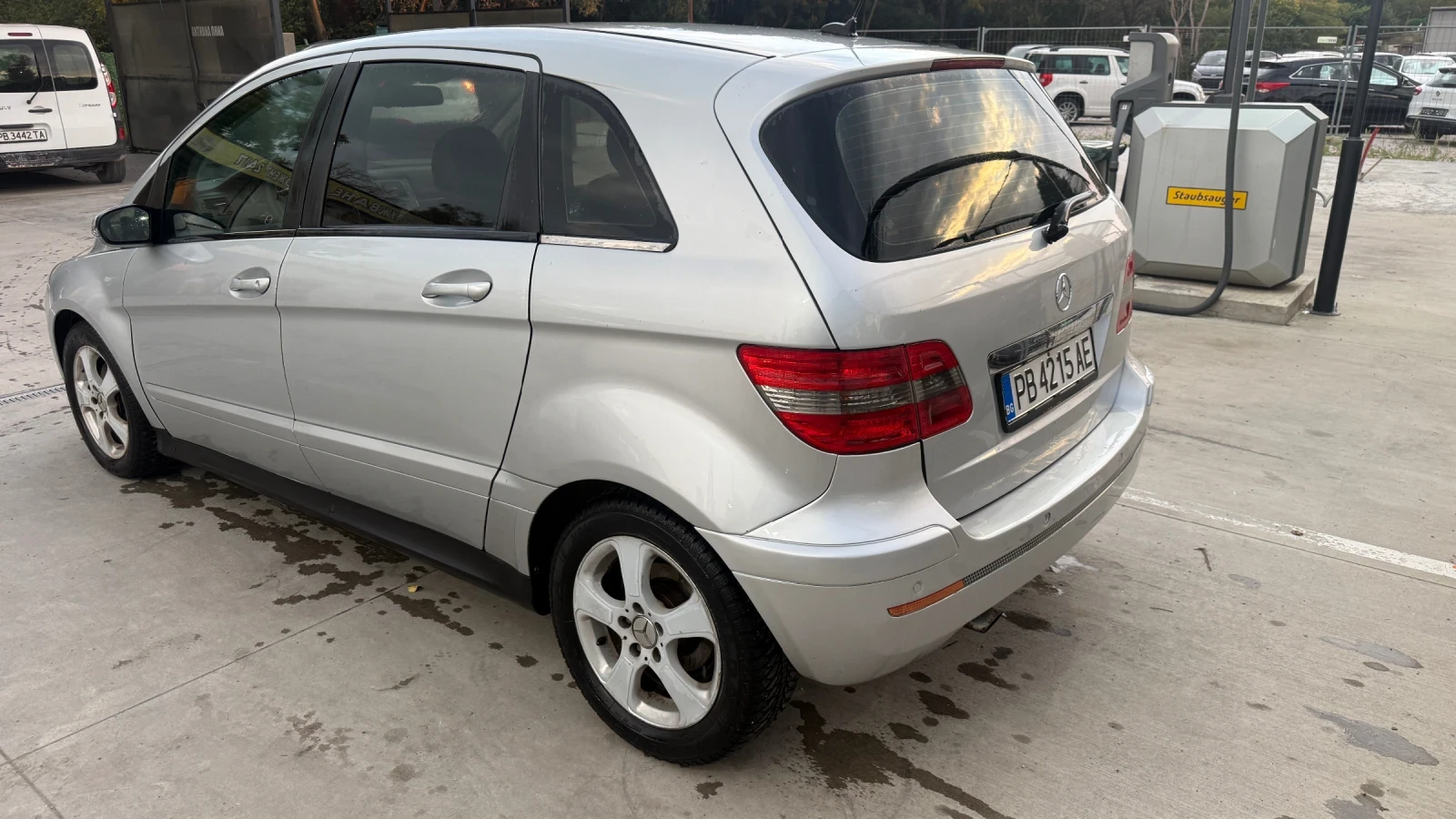 Mercedes-Benz B 180, снимка 3 - Автомобили и джипове - 55334004