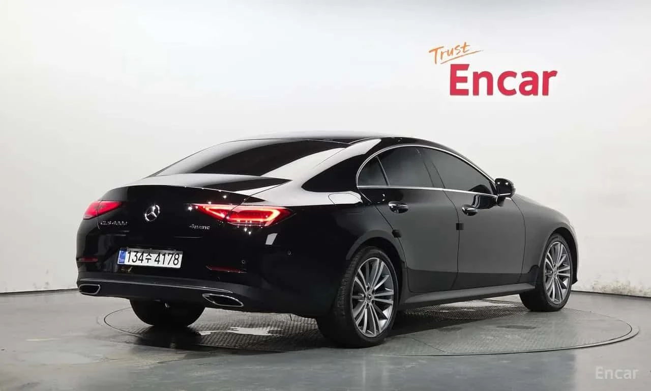 Mercedes-Benz CLS 400 d 4MATIC /ОБДУХВАНЕ/ШИБИДАХ/ДИСТРОНИК/360, снимка 2 - Автомобили и джипове - 55728845
