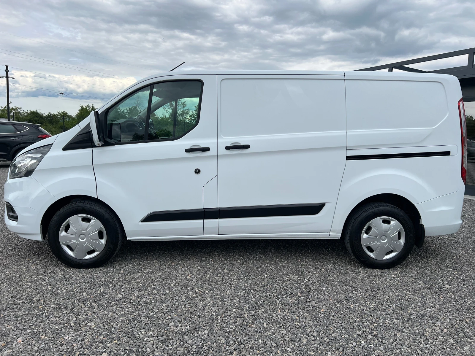 Ford Transit Custom 2.0TDCi ДВЕ СТРАНИЧНИ ВРАТИ/Серв. история/175502км, снимка 2 - Автомобили и джипове - 55809122