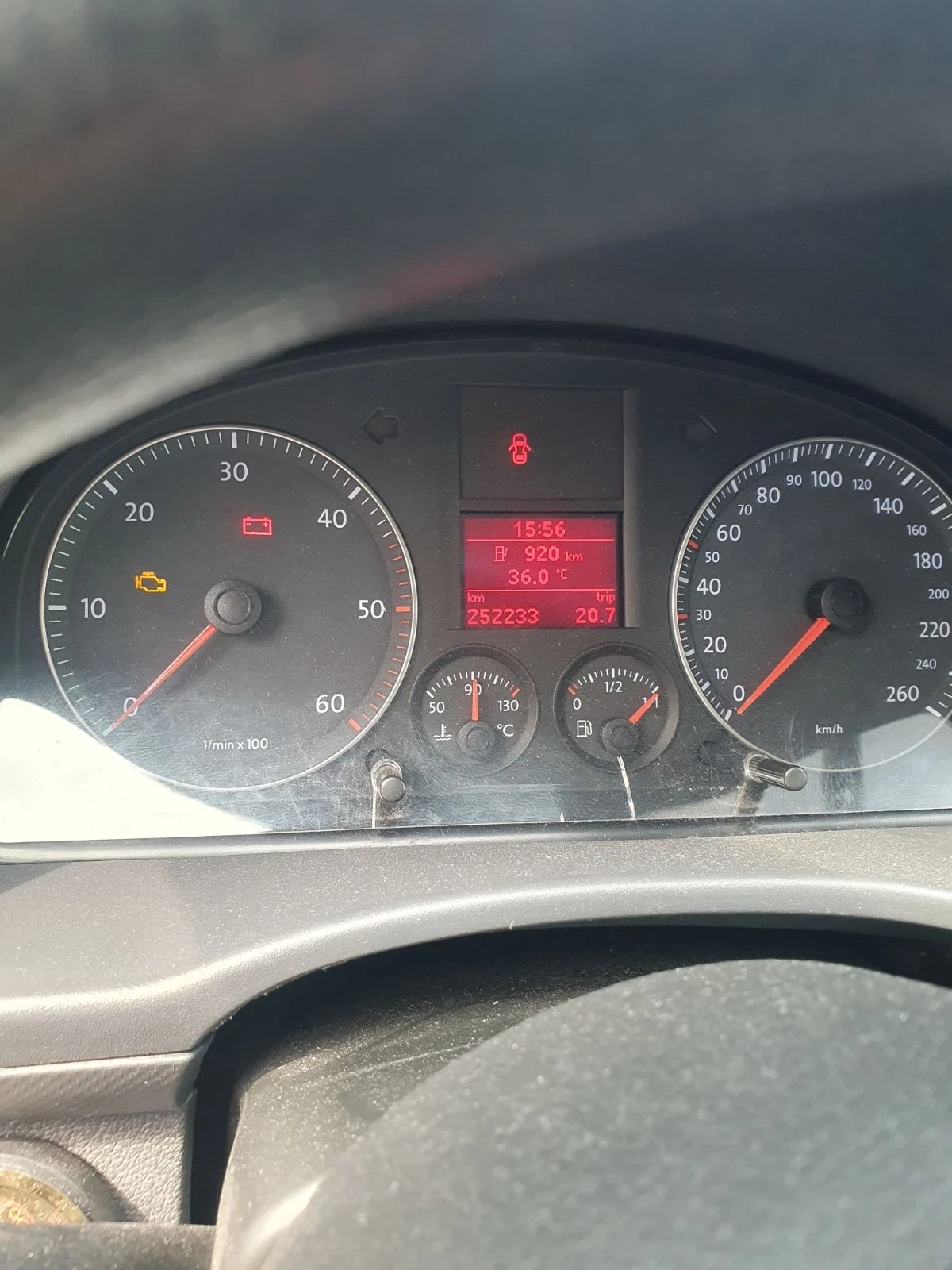 VW Caddy, снимка 8 - Автомобили и джипове - 55818202