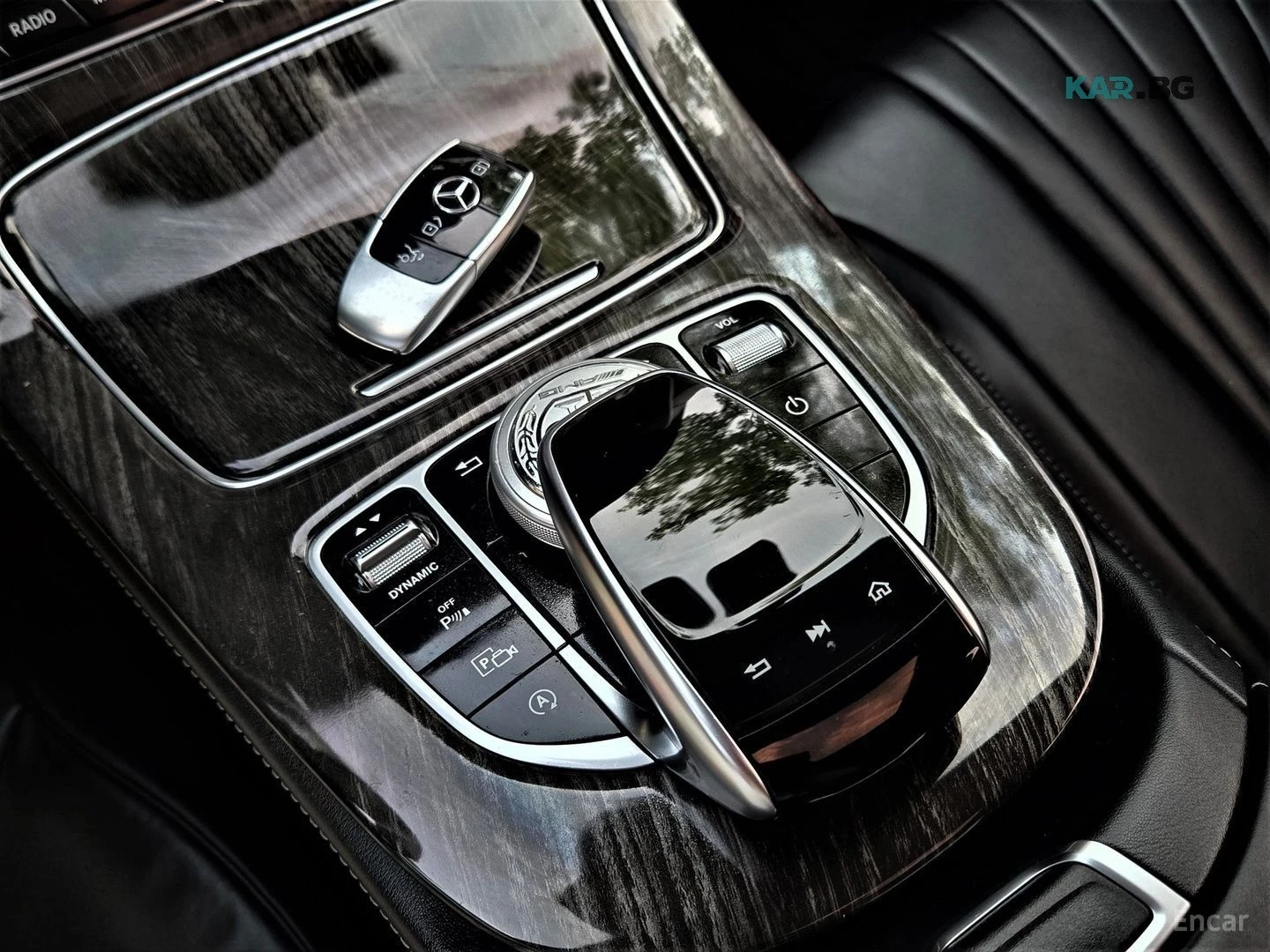 Mercedes-Benz CLS 300 DIESEL* AMG LINE* PANO* LANE ASS* НАВИ* ПАНО* , снимка 13 - Автомобили и джипове - 55931961