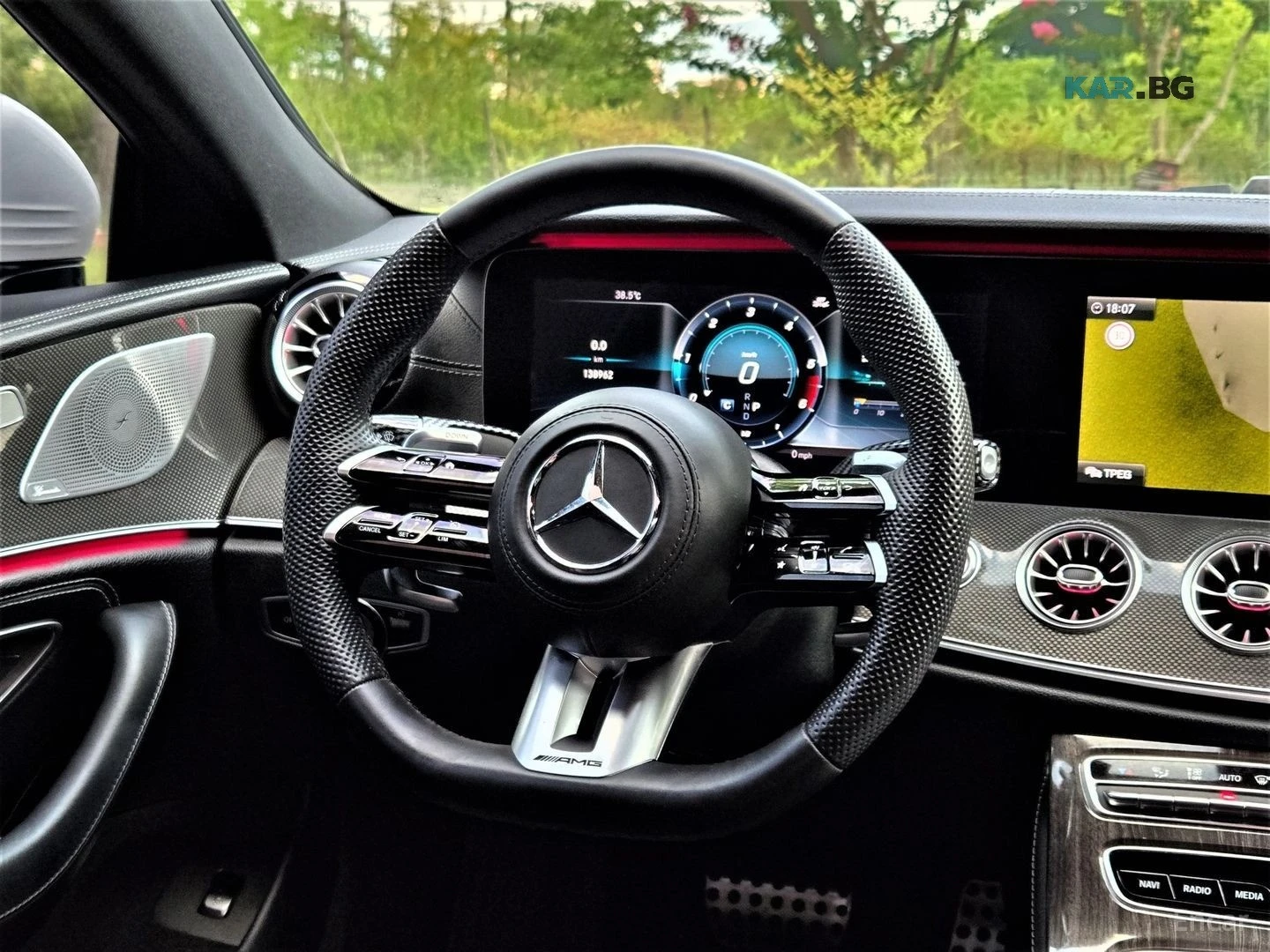 Mercedes-Benz CLS 300 DIESEL* AMG LINE* PANO* LANE ASS* НАВИ* ПАНО* , снимка 5 - Автомобили и джипове - 55931961