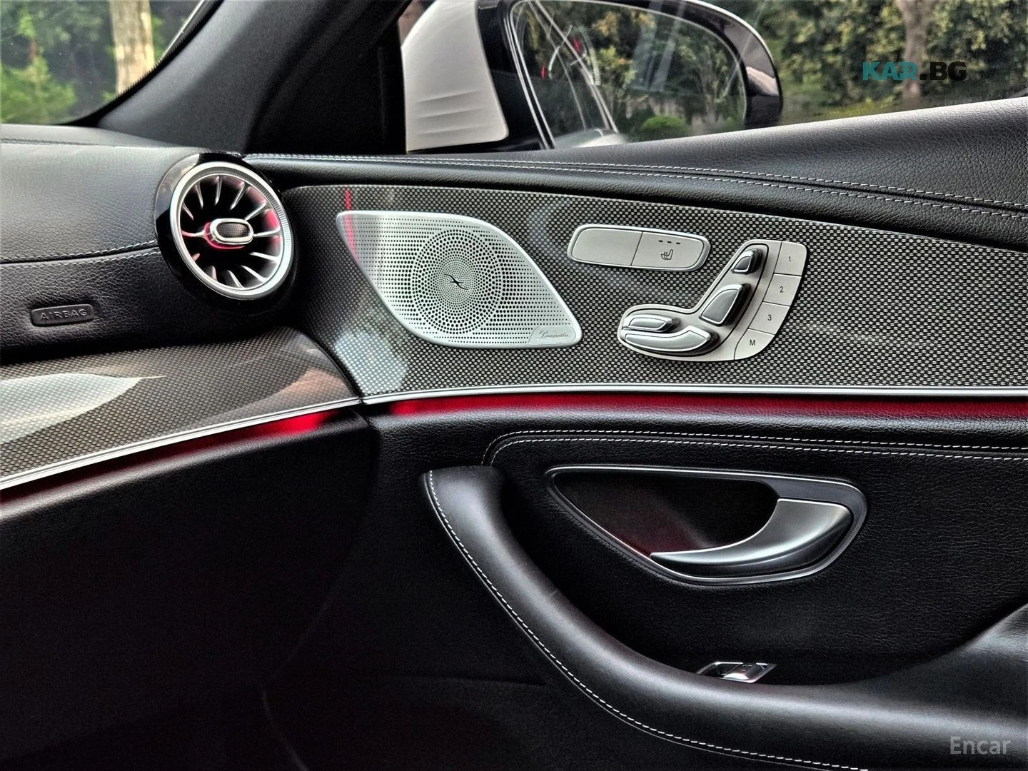 Mercedes-Benz CLS 300 DIESEL* AMG LINE* PANO* LANE ASS* НАВИ* ПАНО* , снимка 15 - Автомобили и джипове - 55931961