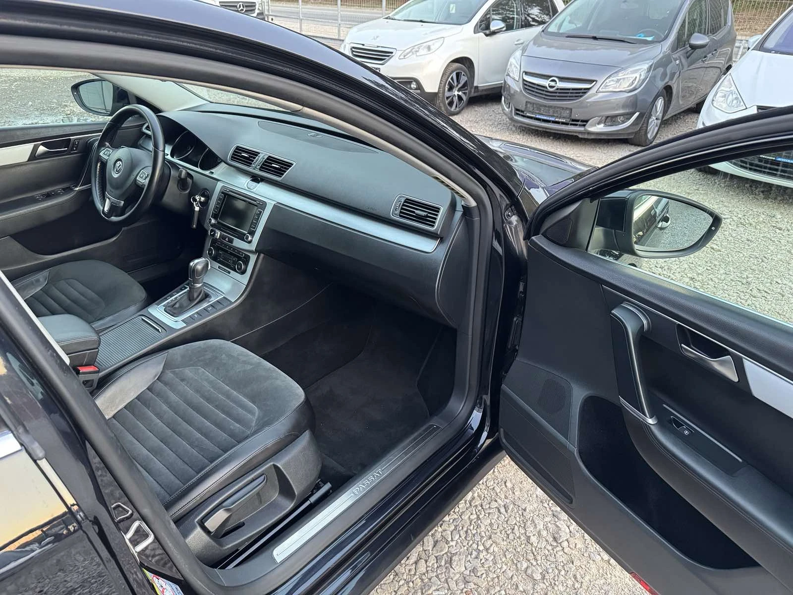 VW Passat 2.0TDI* D&G* Highline* Navi* Kamera* TOP, снимка 8 - Автомобили и джипове - 55944567