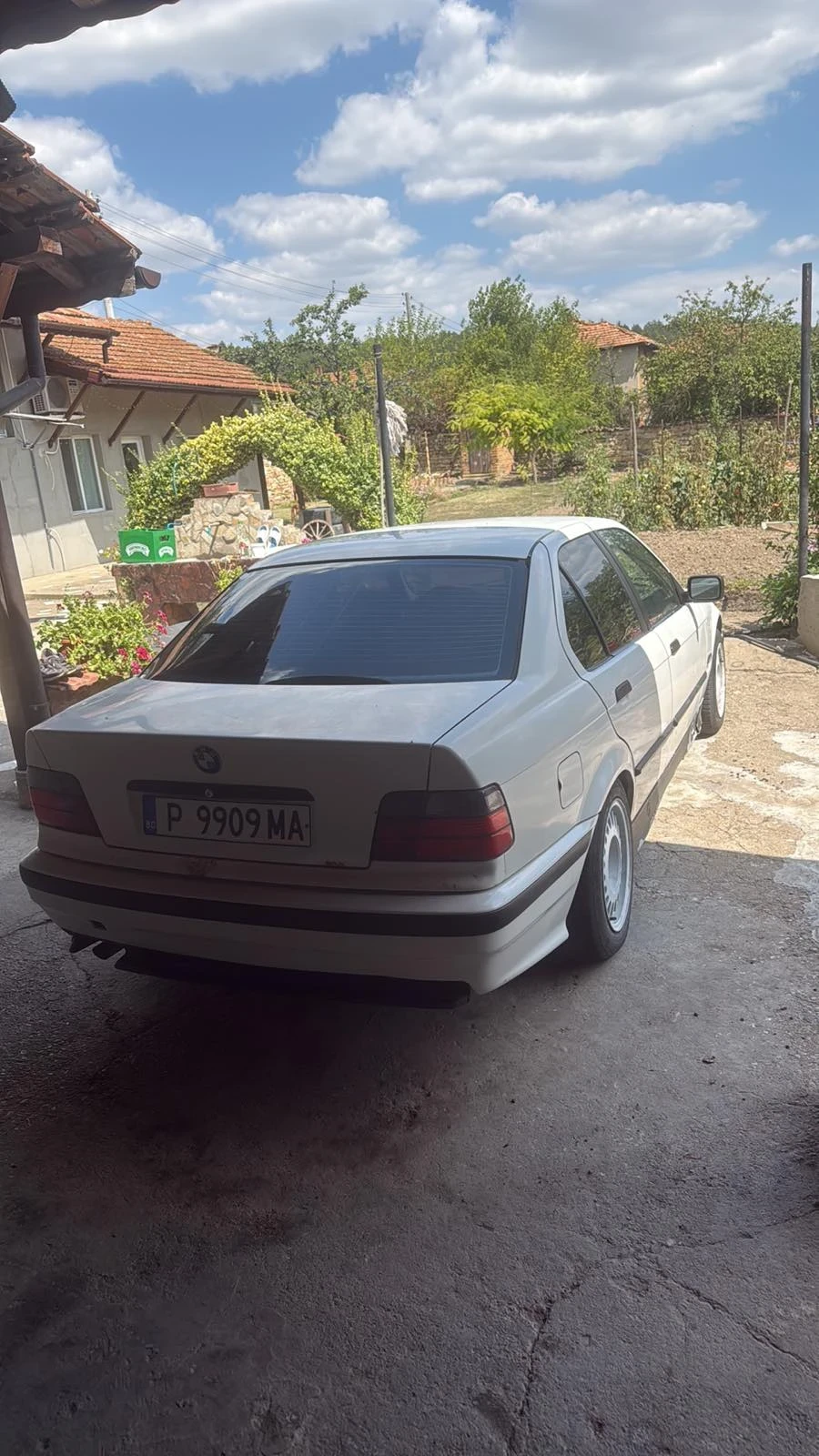 BMW 316, снимка 4 - Автомобили и джипове - 56108049