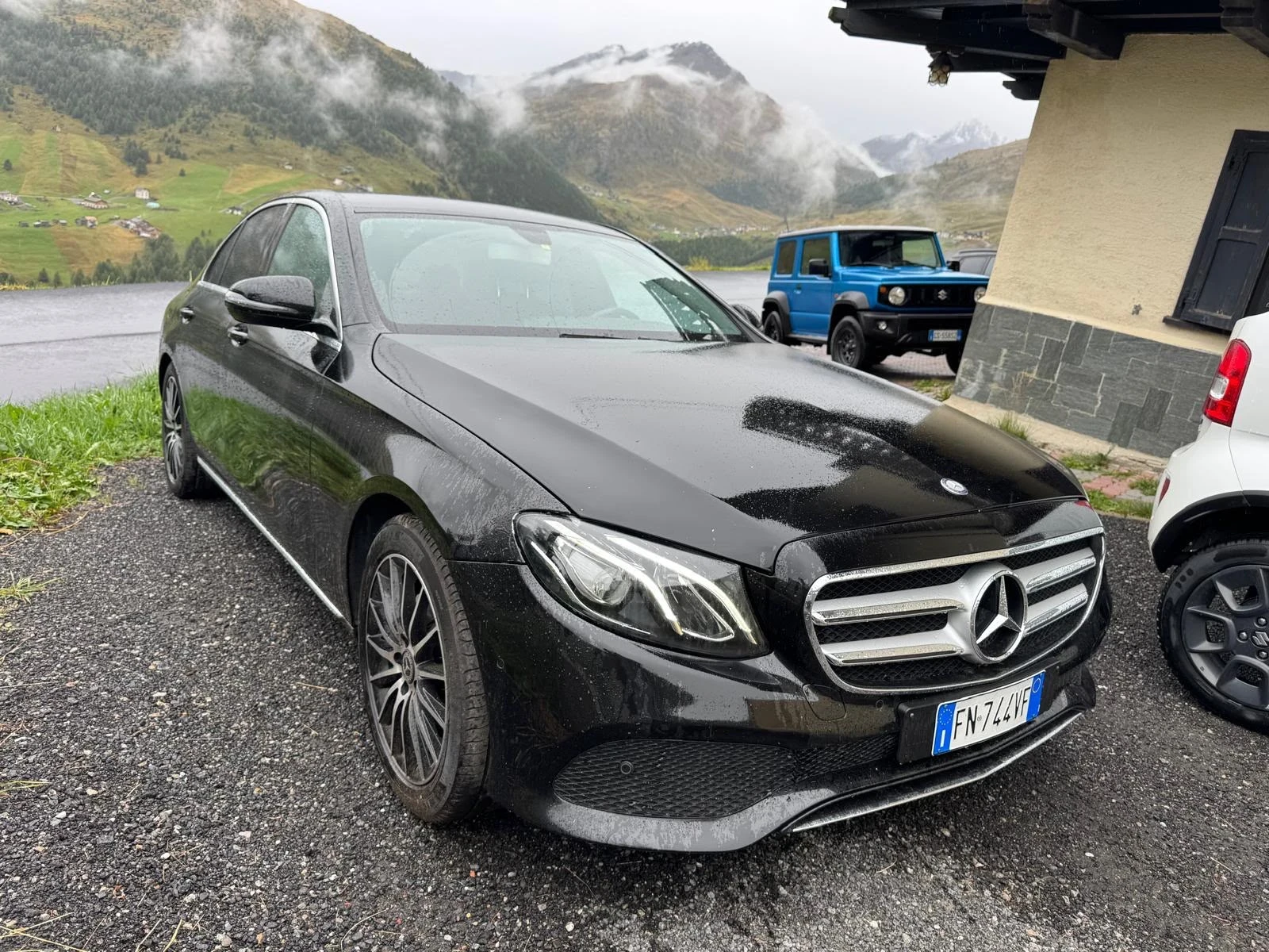 Mercedes-Benz E 200