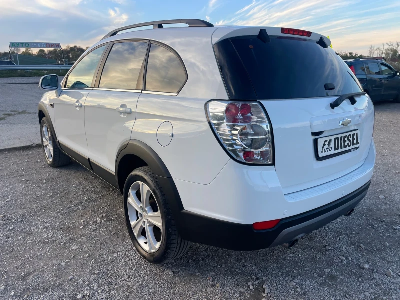 Chevrolet Captiva 2.2TDI-4x4-FEIS-KAMERA-NAVI-7m, снимка 10 - Автомобили и джипове - 47626357