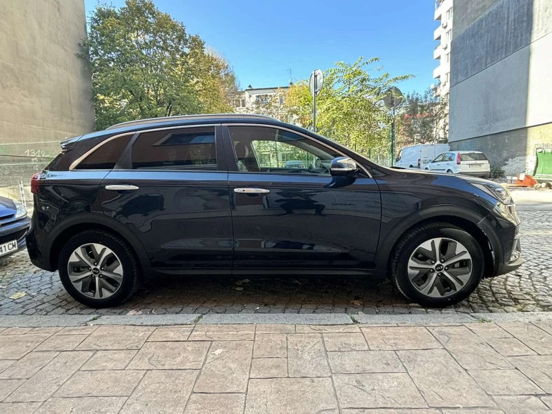 Kia Niro ВНОС ГЕРМАНИЯ/SOH99%, снимка 3 - Автомобили и джипове - 47950229