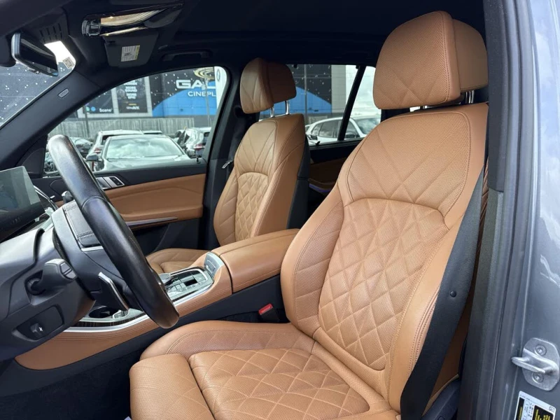 BMW X5 40i* Distronic* Пано* Laser* HUD, снимка 5 - Автомобили и джипове - 52458217