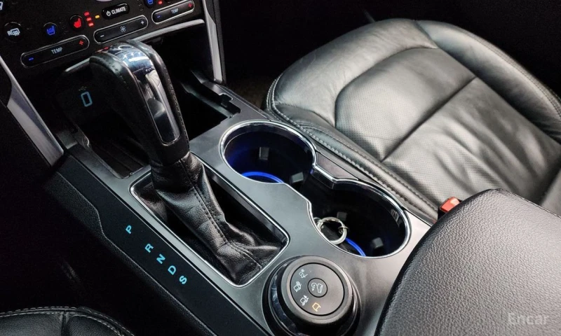 Ford Explorer, снимка 9 - Автомобили и джипове - 52914424