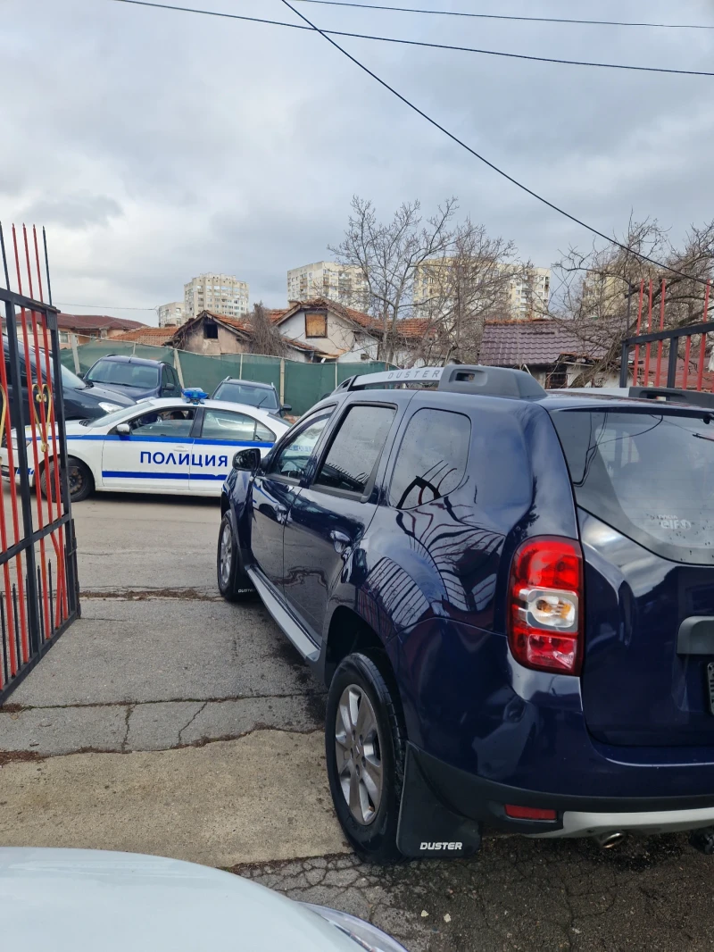 Dacia Duster 1.6 мотор  08  2017 год, снимка 5 - Автомобили и джипове - 53426884