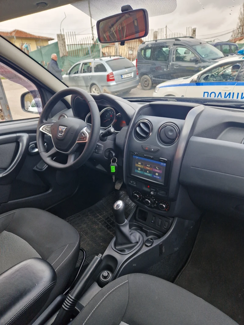 Dacia Duster 1.6 мотор  08  2017 год, снимка 10 - Автомобили и джипове - 53426884