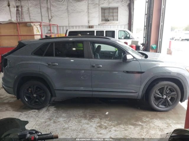 VW Atlas CROSS SPORT 2.0T SEL R-LINE BLACK - изображение 4