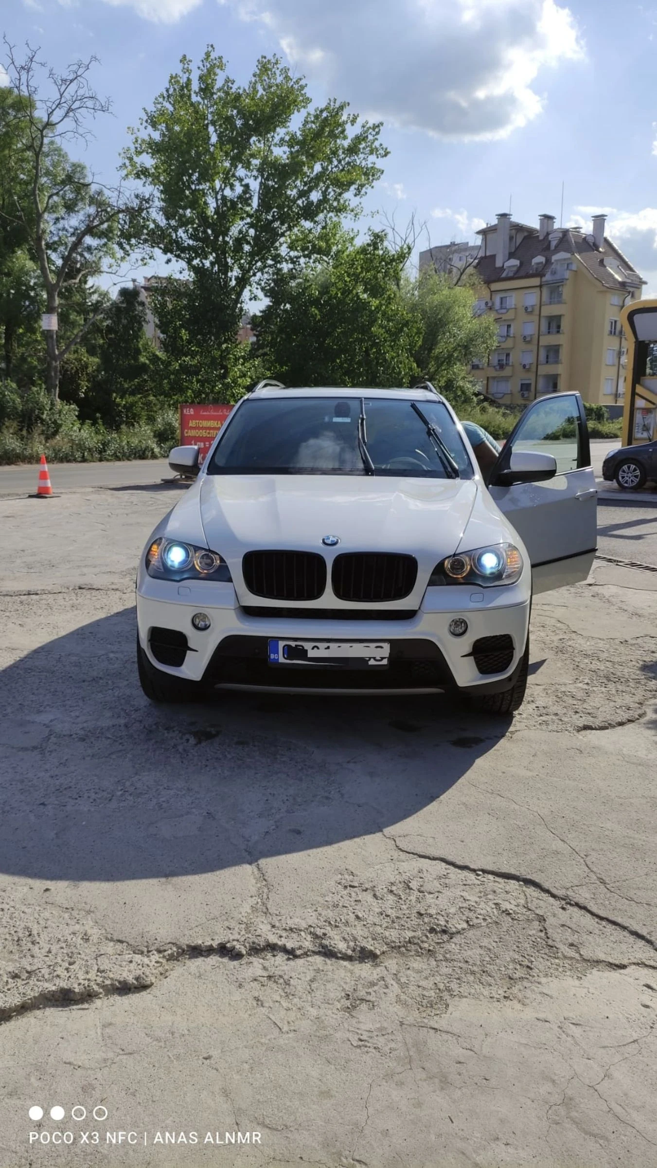 BMW X5 xDrive35i(225kW)Проблемът с появата на масло в рад, снимка 1