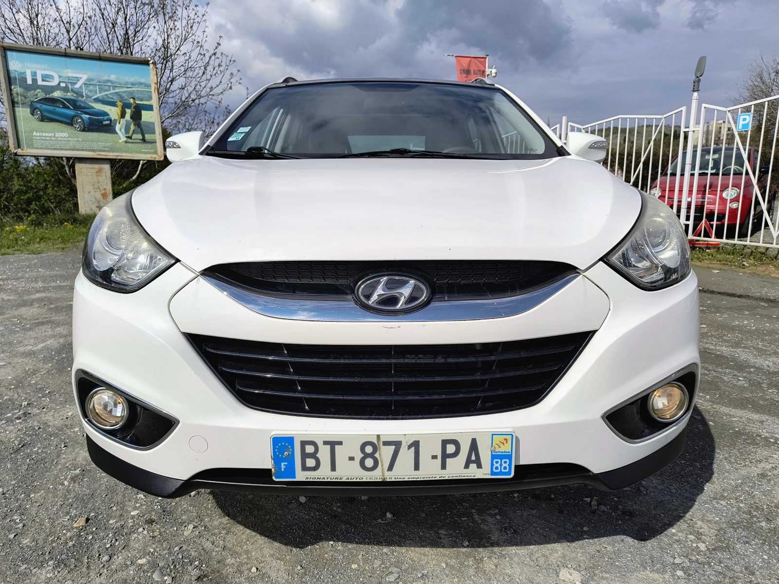 Hyundai IX35 2.0-184 КС NAVI, AUTOMATIC, PANORAMA!!!!!! 4х4 - изображение 2