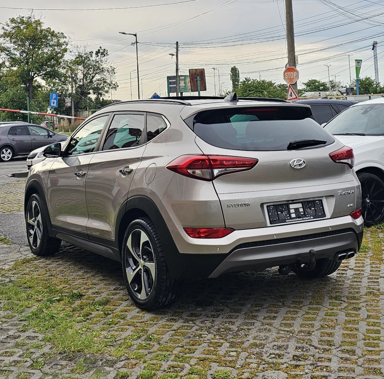 Hyundai Tucson 2.0 CRDI 4WD 185 к.с. Vertex Keyless Панорама - изображение 4