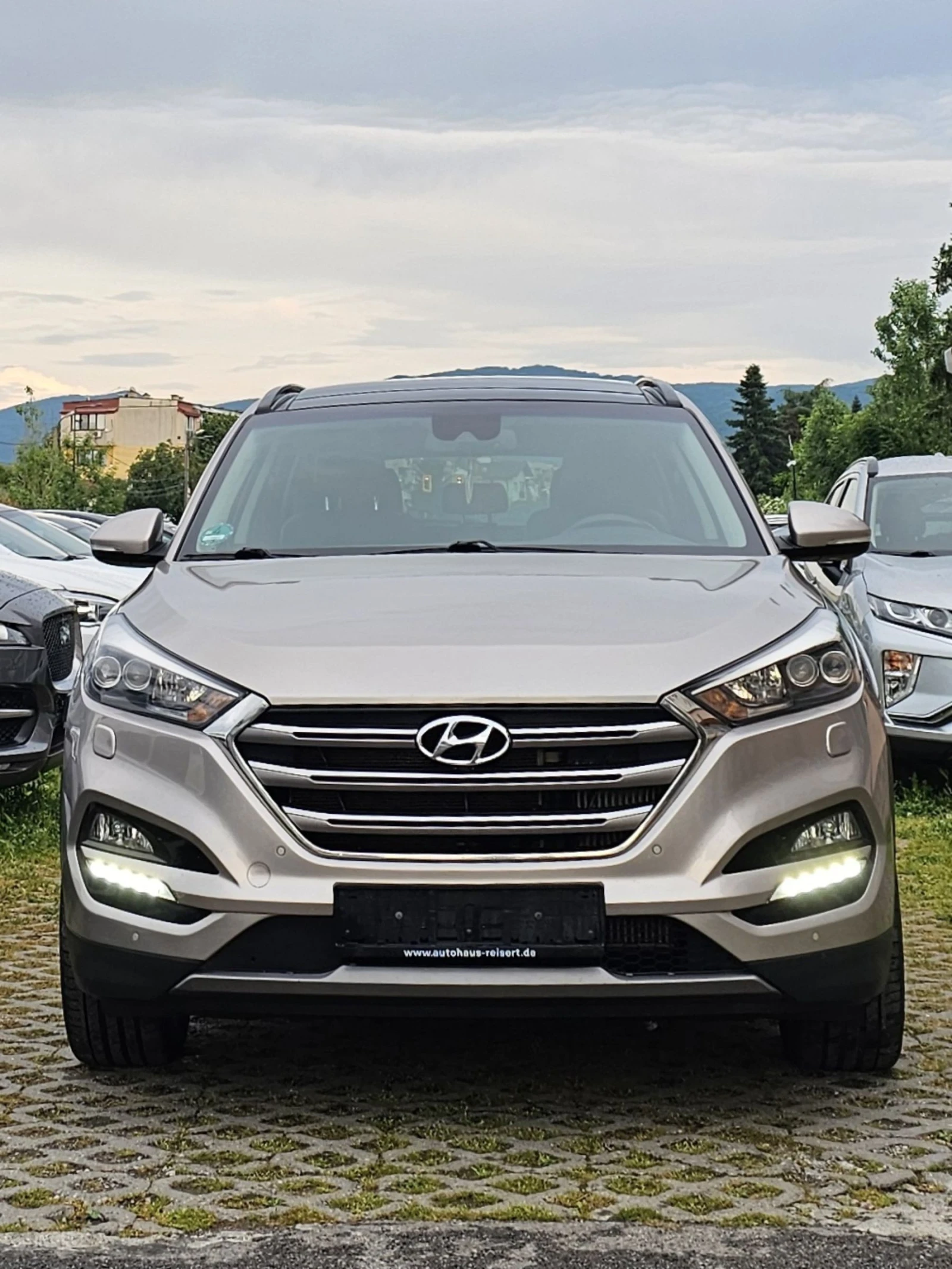 Hyundai Tucson 2.0 CRDI 4WD 185 к.с. Vertex Keyless Панорама - изображение 2