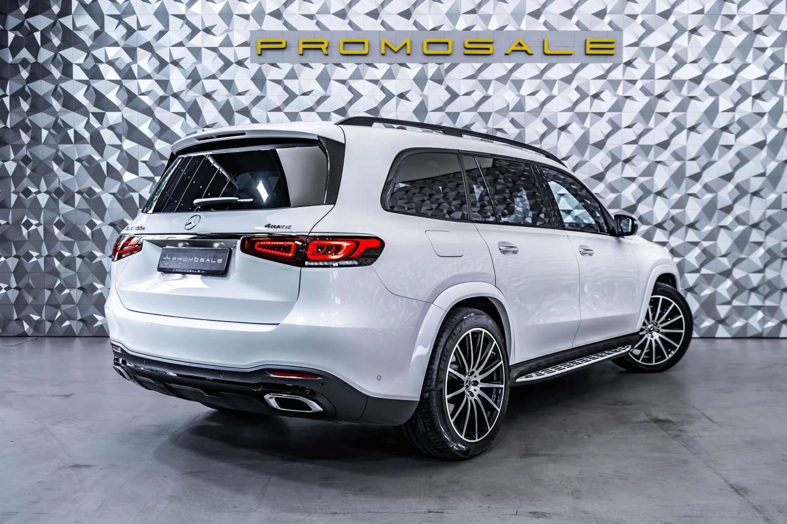 Mercedes-Benz GLS 400 d 4M AMG* Burm* Pano* NightP - изображение 4